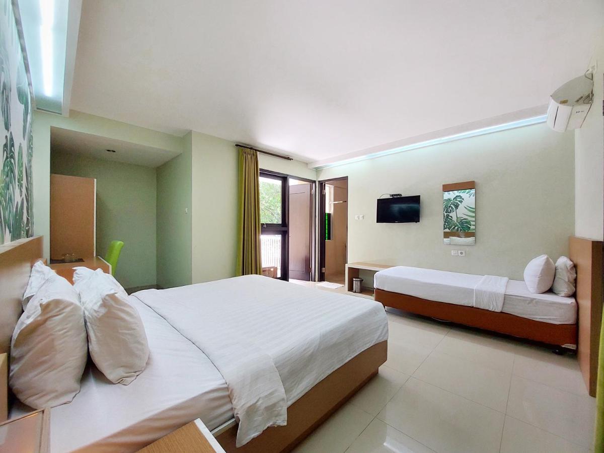 Shinta Guesthouse Маланг Екстериор снимка