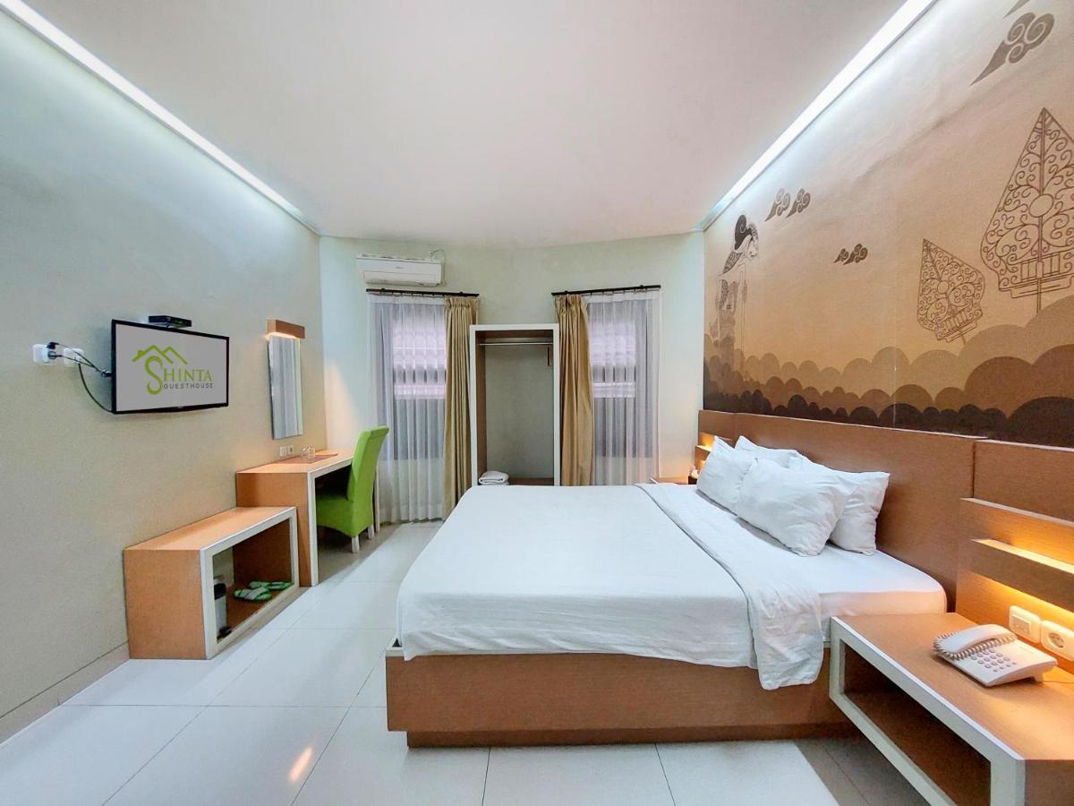 Shinta Guesthouse Маланг Екстериор снимка