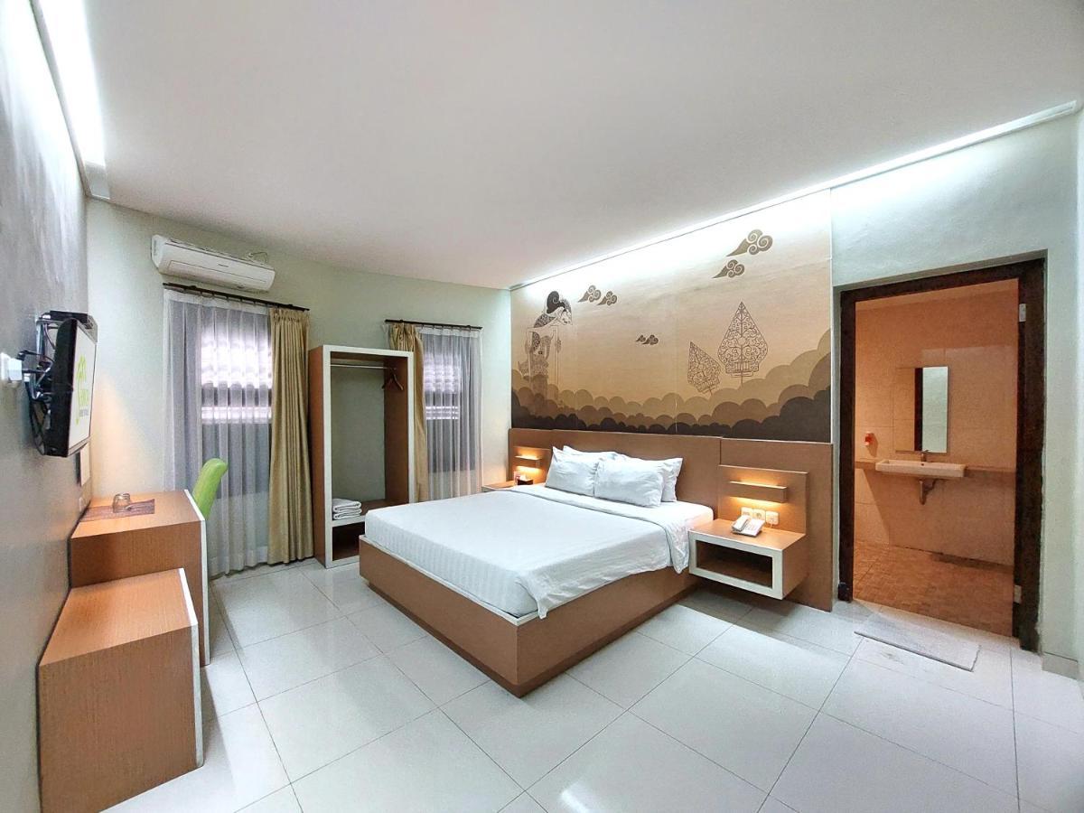 Shinta Guesthouse Маланг Екстериор снимка