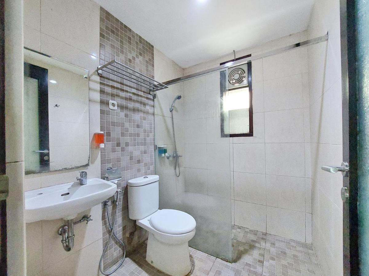 Shinta Guesthouse Маланг Екстериор снимка
